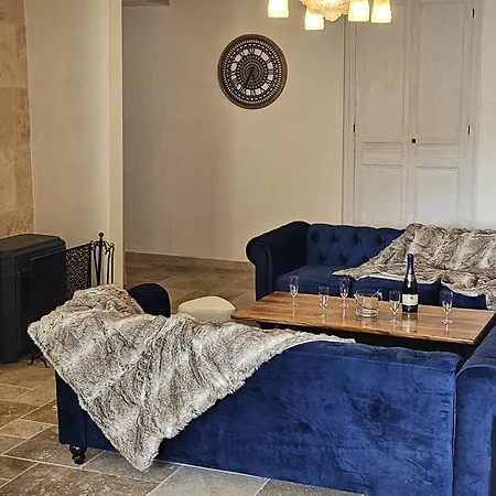 Semesterbostad La Poserie Des Monts Et Vallees *