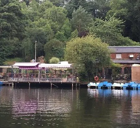 Semesterbostad La Poserie Des Monts Et Vallees Esson