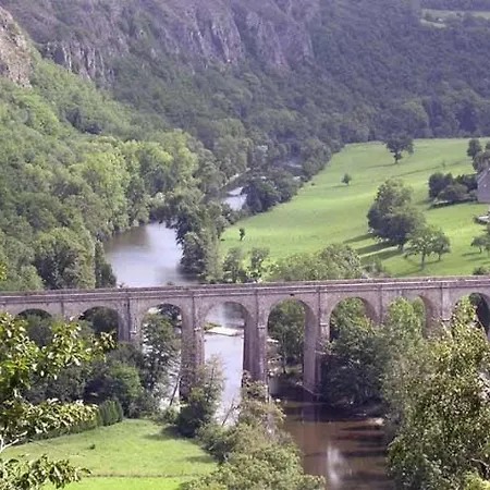 別荘 La Poserie Des Monts Et Vallees