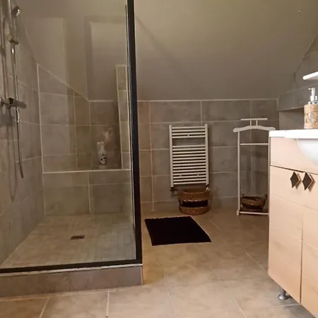 La Poserie Des Monts Et Vallees